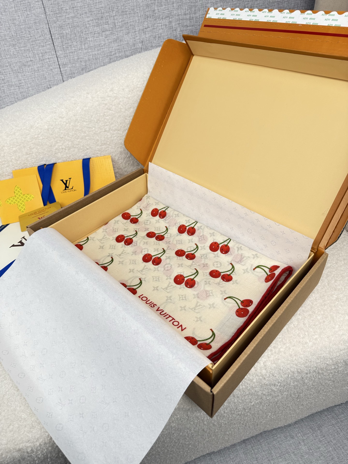 。L家。【lv&村上隆联名】真的敲好看‼️推荐💕顶级工艺超值‼️专柜爆款❗️立体呈现图案纹路实物档次极高