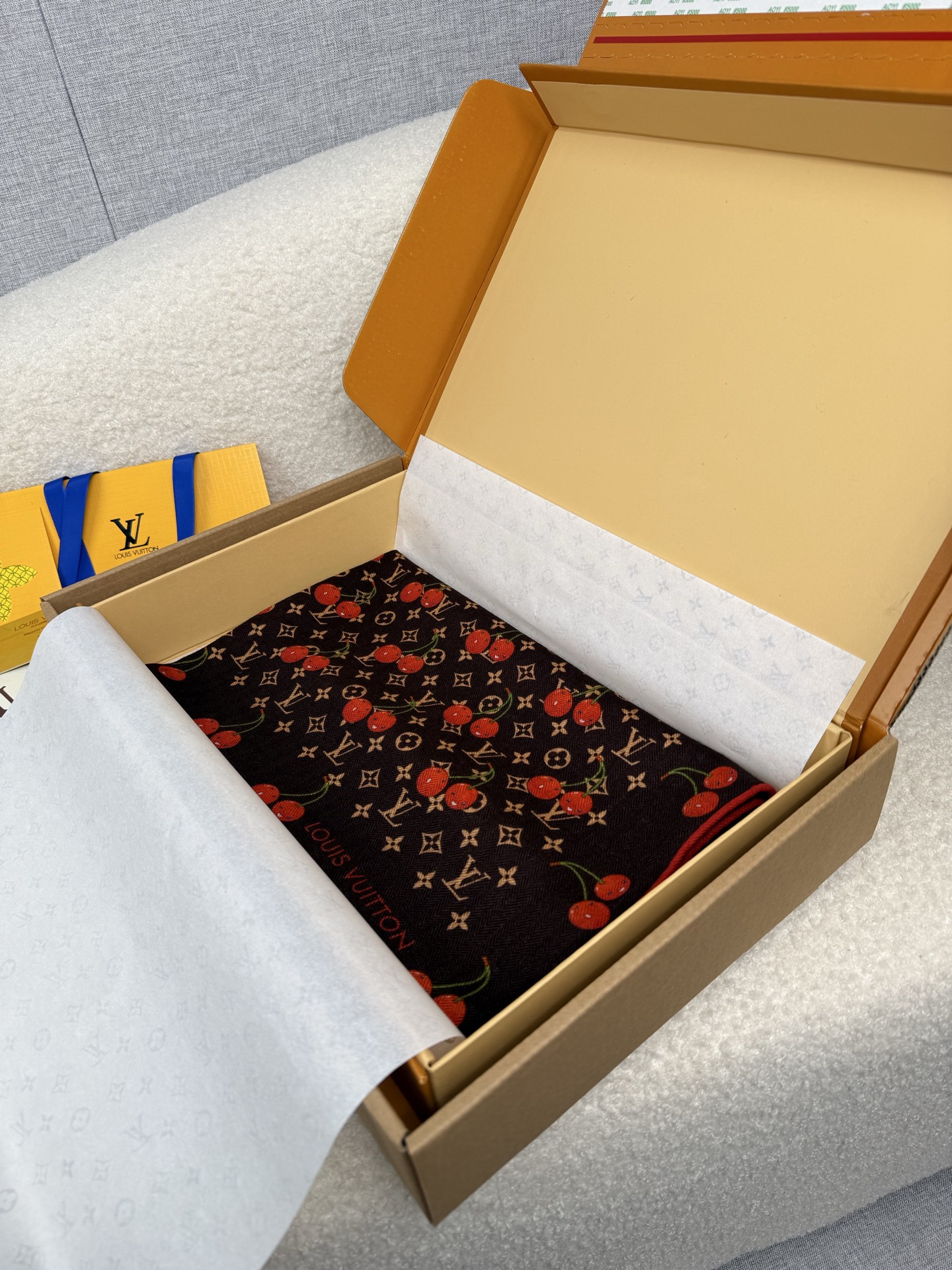 。L家。【lv&村上隆联名】真的敲好看‼️推荐💕顶级工艺超值‼️专柜爆款❗️立体呈现图案纹路实物档次极高