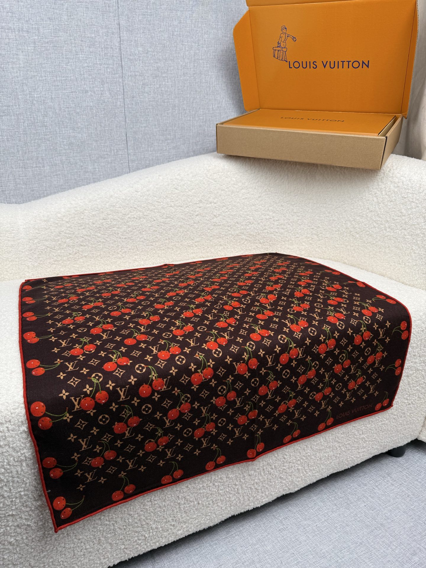 。L家。【lv&村上隆联名】真的敲好看‼️推荐💕顶级工艺超值‼️专柜爆款❗️立体呈现图案纹路实物档次极高