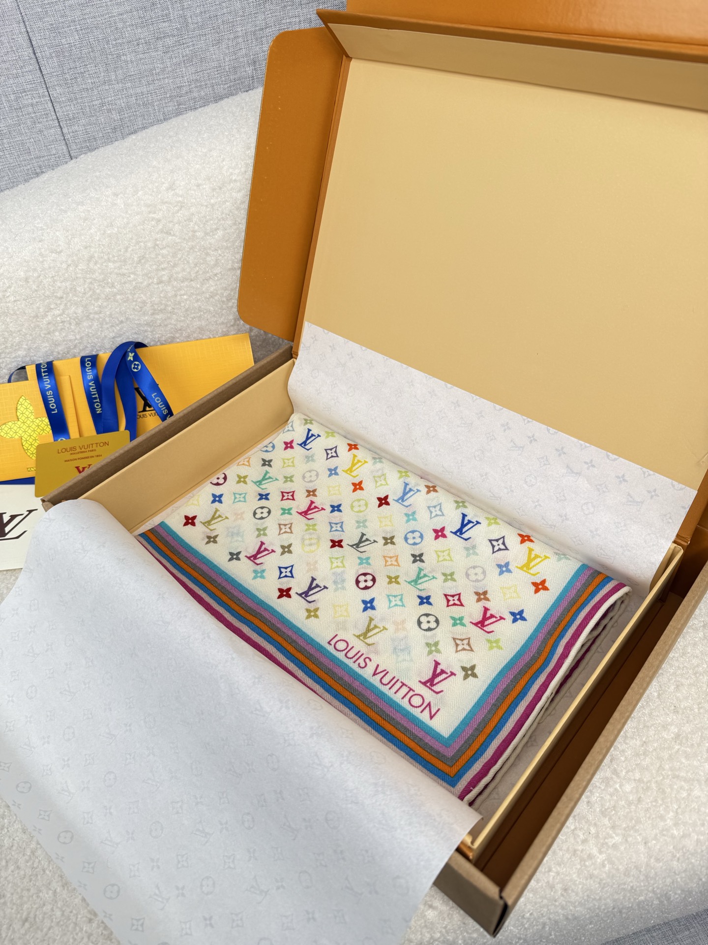 。L家。【lv&村上隆联名】真的敲好看‼️推荐💕顶级工艺超值‼️专柜爆款❗️立体呈现图案纹路实物档次极高