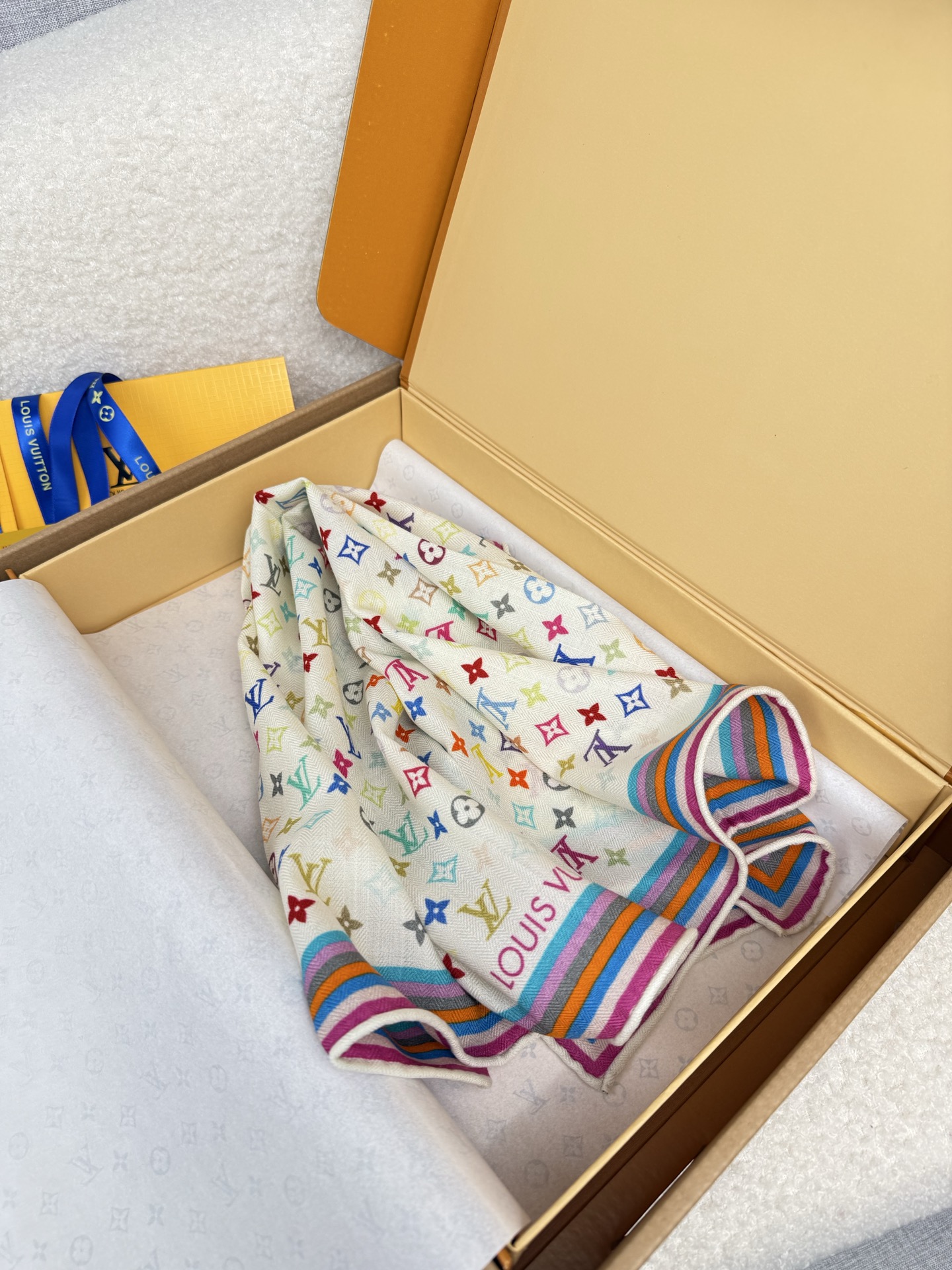 。L家。【lv&村上隆联名】真的敲好看‼️推荐💕顶级工艺超值‼️专柜爆款❗️立体呈现图案纹路实物档次极高