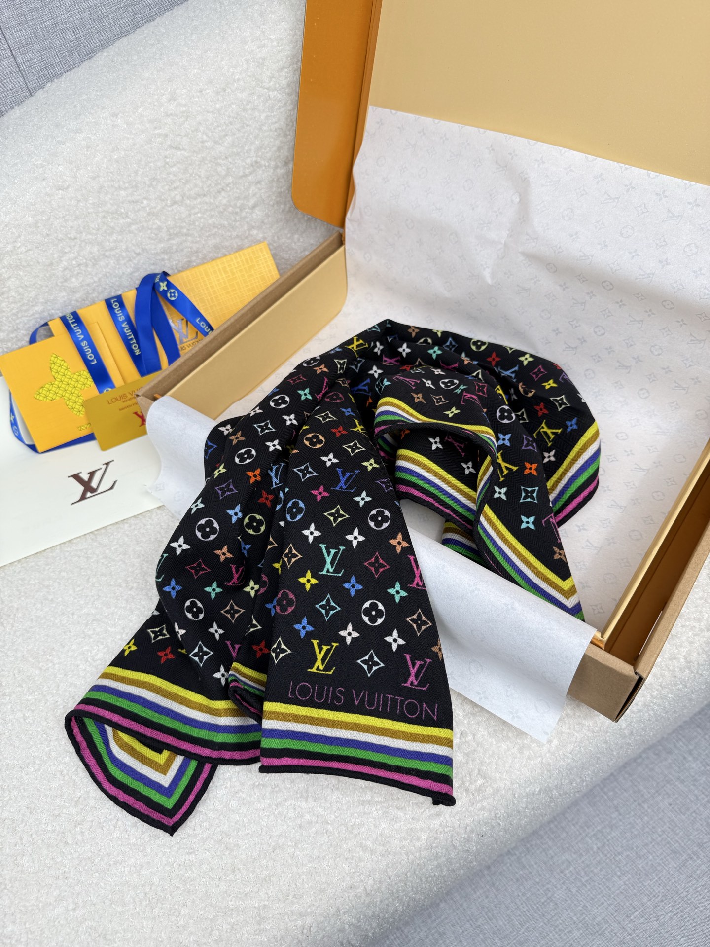 。L家。【lv&村上隆联名】真的敲好看‼️推荐💕顶级工艺超值‼️专柜爆款❗️立体呈现图案纹路实物档次极高