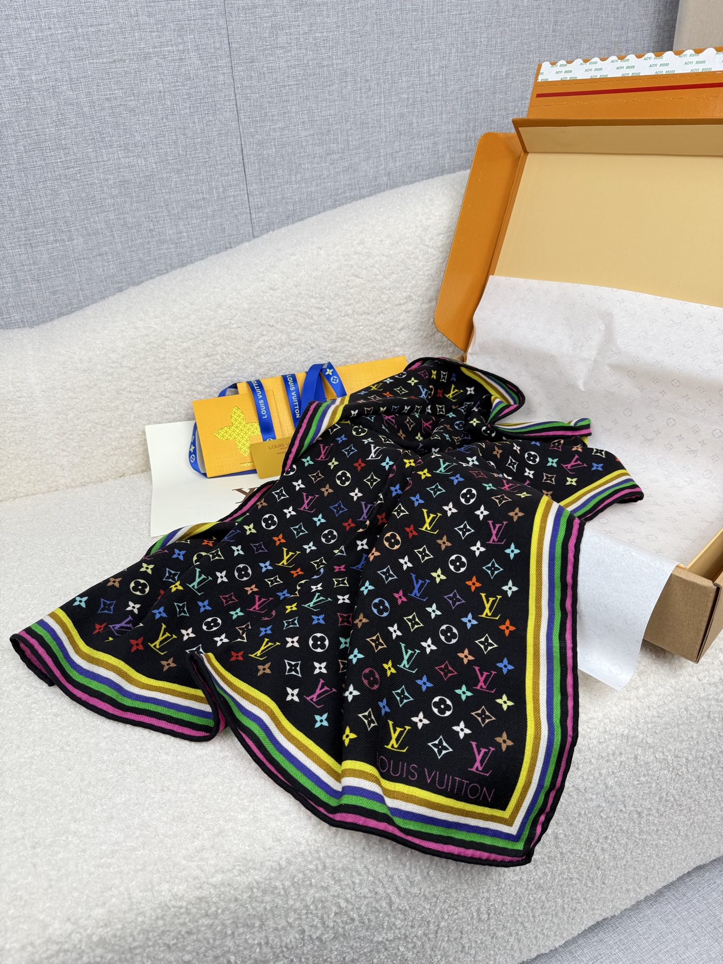 。L家。【lv&村上隆联名】真的敲好看‼️推荐💕顶级工艺超值‼️专柜爆款❗️立体呈现图案纹路实物档次极高