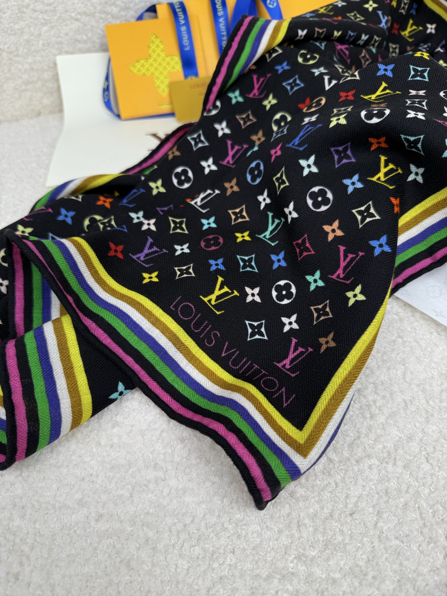 。L家。【lv&村上隆联名】真的敲好看‼️推荐💕顶级工艺超值‼️专柜爆款❗️立体呈现图案纹路实物档次极高