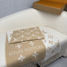 P。L家。专柜新色❗️有 Louis Vuitton字样新品!【驴家新款专柜-双面羊毛围巾】180*30cm,100%羊 P。L家。专柜新色❗️有 Louis Vuitton字样新品!【驴家新款专柜-双面羊毛围巾】180*30cm,100%羊