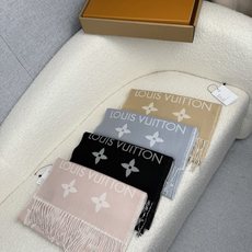 P。L家。专柜新色❗️有 Louis Vuitton字样新品!【驴家新款专柜-双面羊毛围巾】180*30cm,100%羊 P。L家。专柜新色❗️有 Louis Vuitton字样新品!【驴家新款专柜-双面羊毛围巾】180*30cm,100%羊