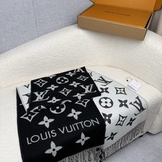 P。L家。专柜新色❗️有 Louis Vuitton字样新品!【驴家新款专柜-双面羊毛围巾】180*30cm,100%羊 P。L家。专柜新色❗️有 Louis Vuitton字样新品!【驴家新款专柜-双面羊毛围巾】180*30cm,100%羊