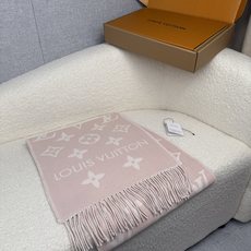 P。L家。专柜新色❗️有 Louis Vuitton字样新品!【驴家新款专柜-双面羊毛围巾】180*30cm,100%羊 P。L家。专柜新色❗️有 Louis Vuitton字样新品!【驴家新款专柜-双面羊毛围巾】180*30cm,100%羊