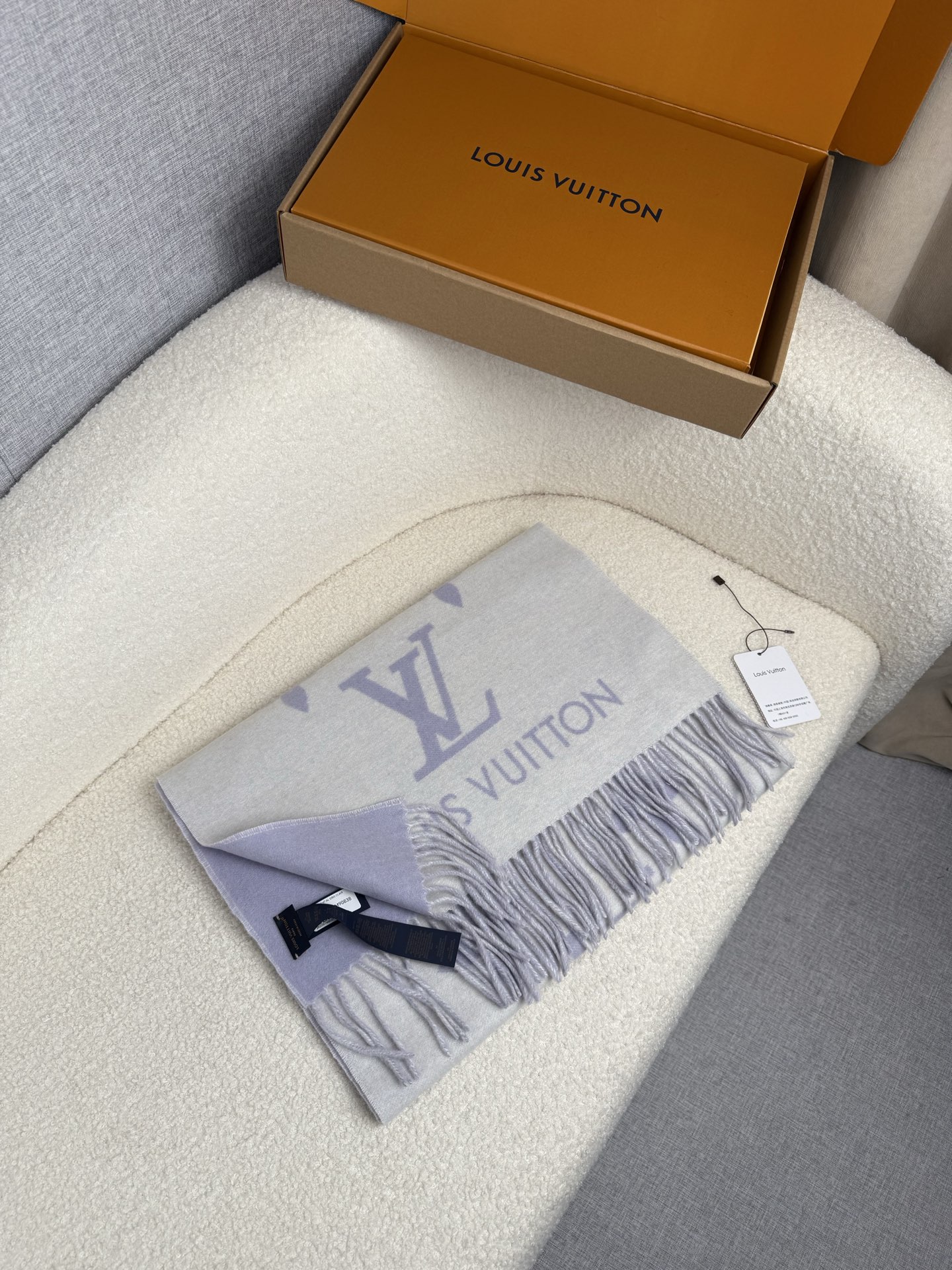 P。Louis Vuitton。【高版-紫罗兰色】霍思燕同款披肩围巾两用！！驴家经典之作！欧美中东国际各