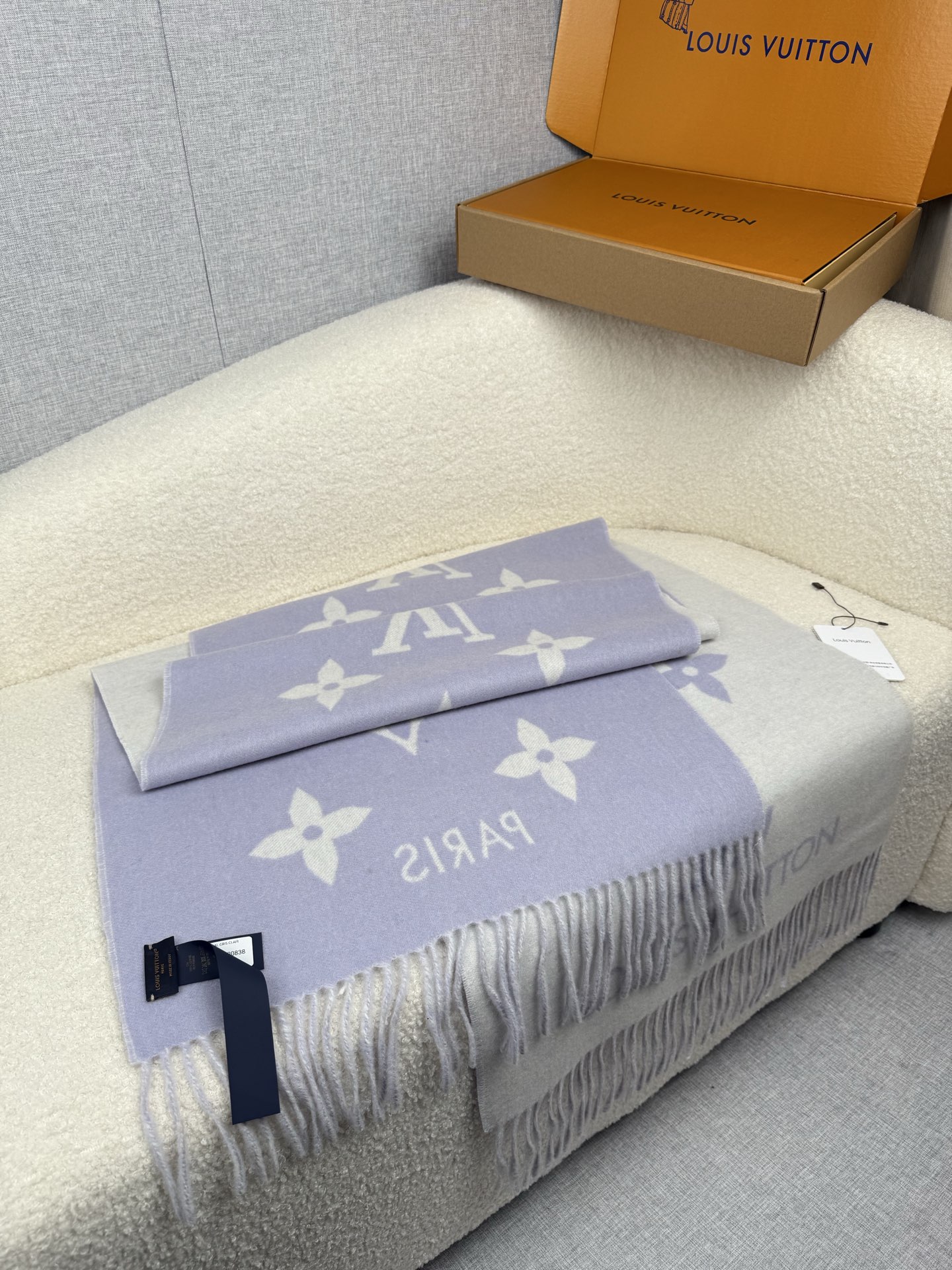 P。Louis Vuitton。【高版-紫罗兰色】霍思燕同款披肩围巾两用！！驴家经典之作！欧美中东国际各