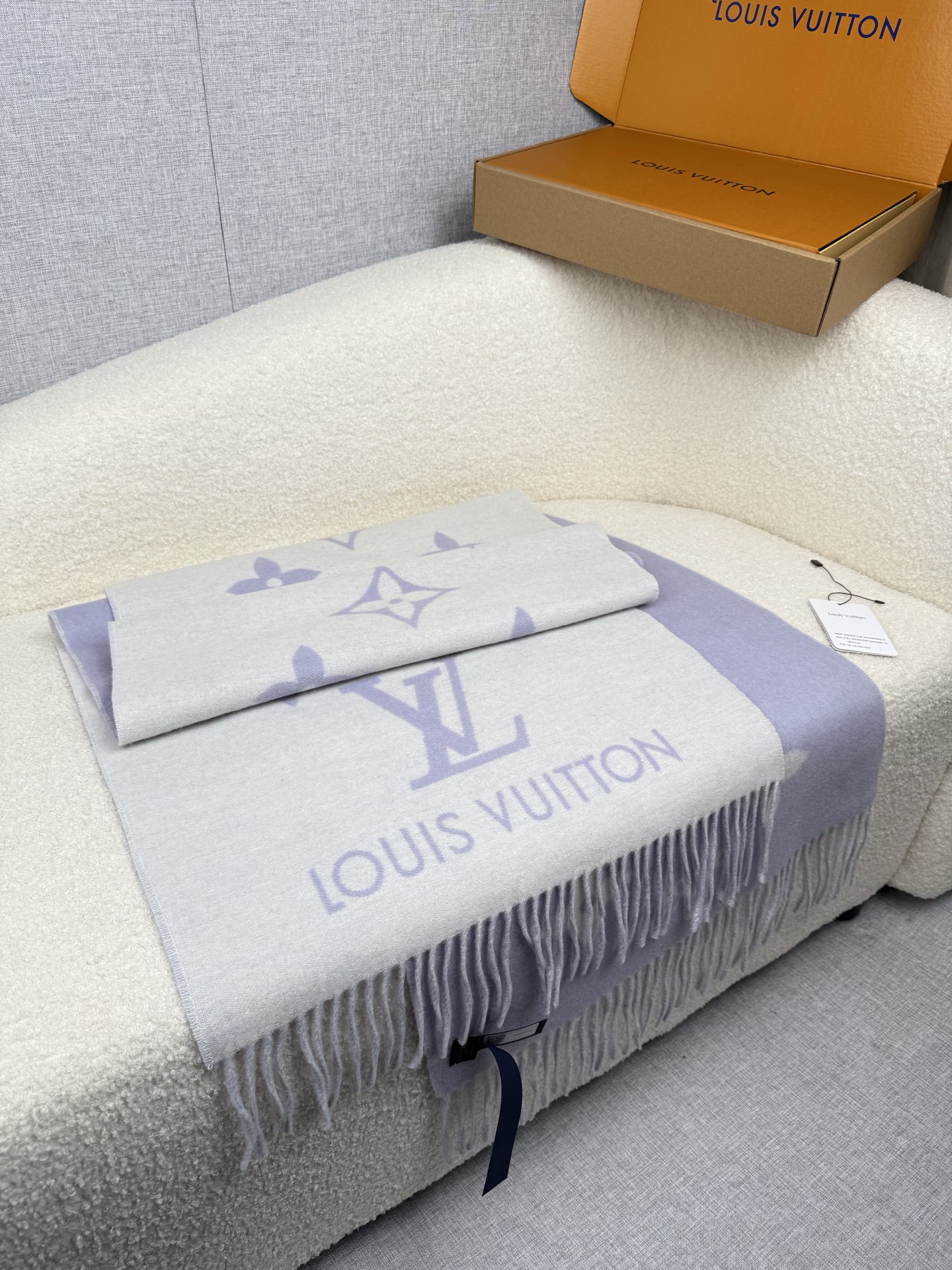 P。Louis Vuitton。【高版-紫罗兰色】霍思燕同款披肩围巾两用！！驴家经典之作！欧美中东国际各