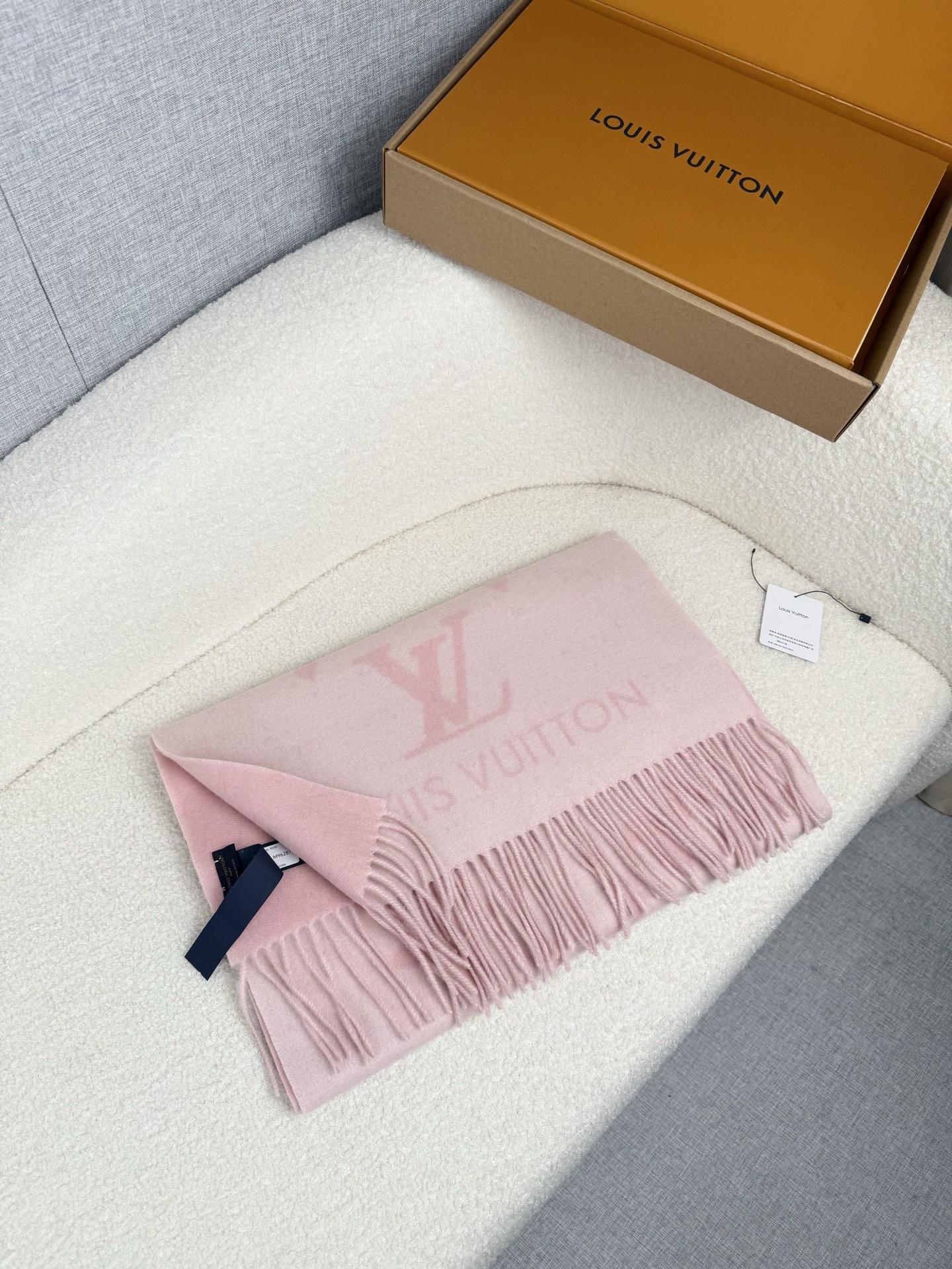 P。Louis Vuitton。【高版-少女粉色】霍思燕同款披肩围巾两用！！驴家经典之作！欧美中东国际各