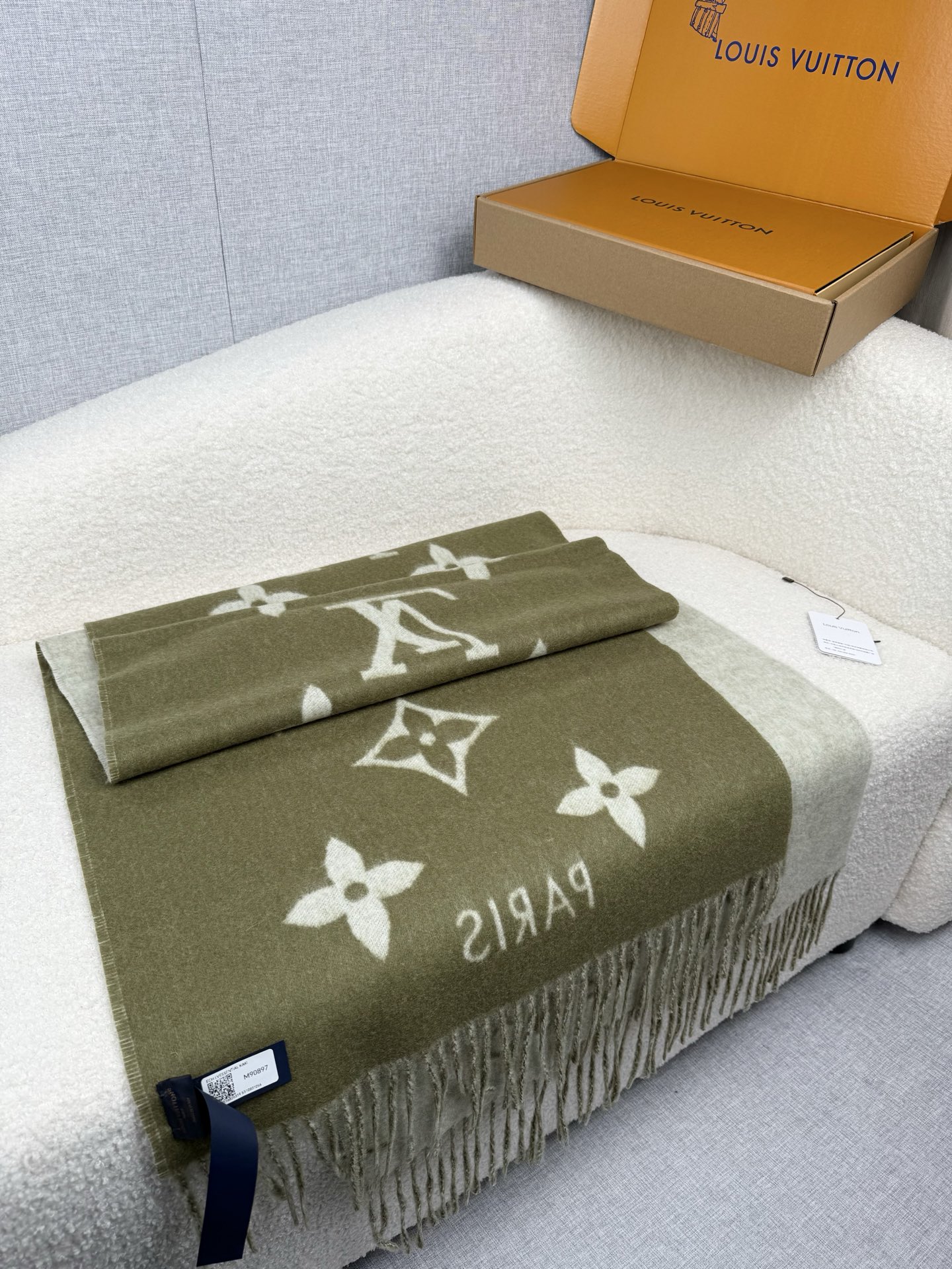 P。Louis Vuitton。【高版-抹茶绿】霍思燕同款披肩围巾两用！！驴家经典之作！欧美中东国际各大