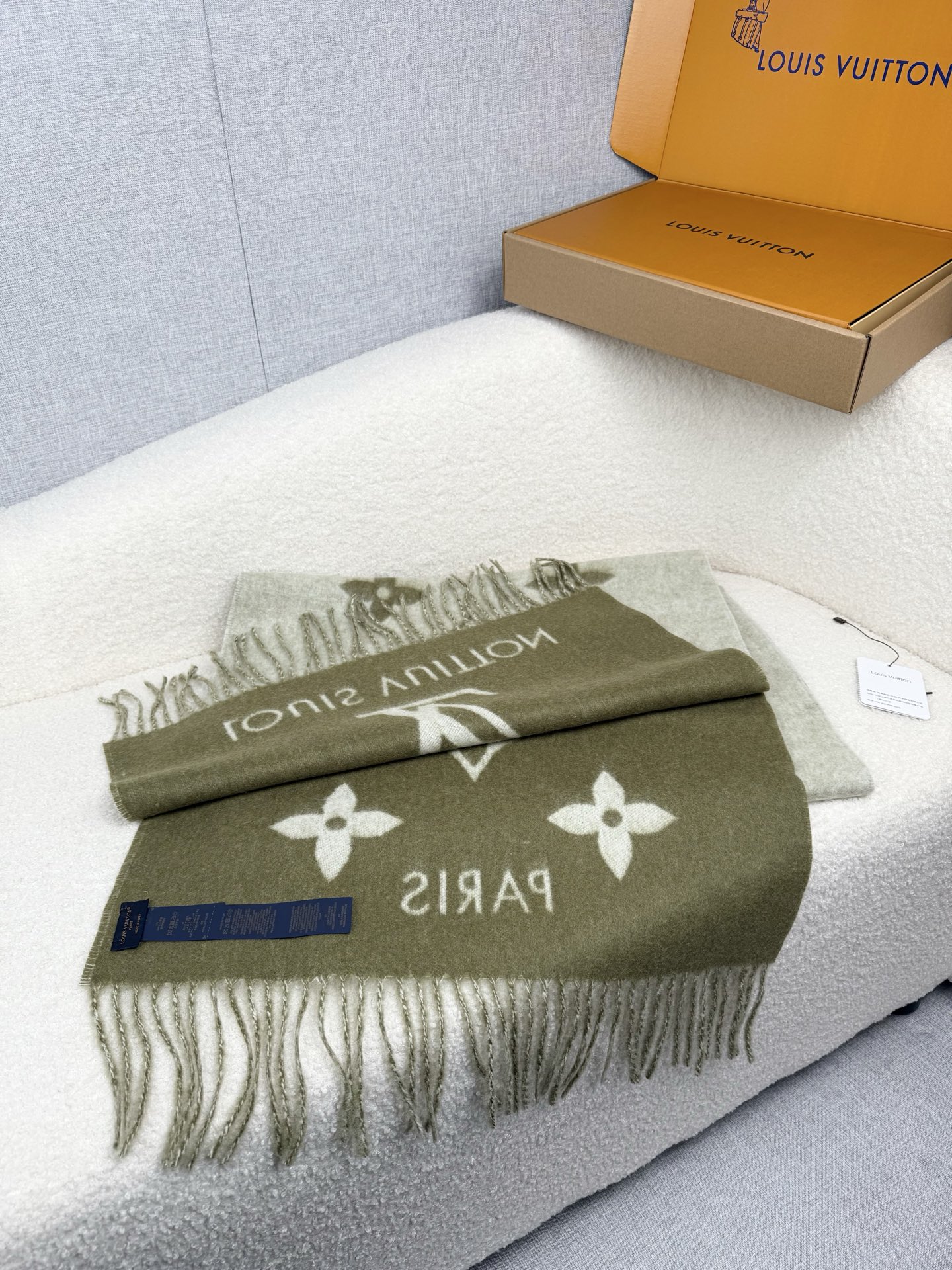 P。Louis Vuitton。【高版-抹茶绿】霍思燕同款披肩围巾两用！！驴家经典之作！欧美中东国际各大
