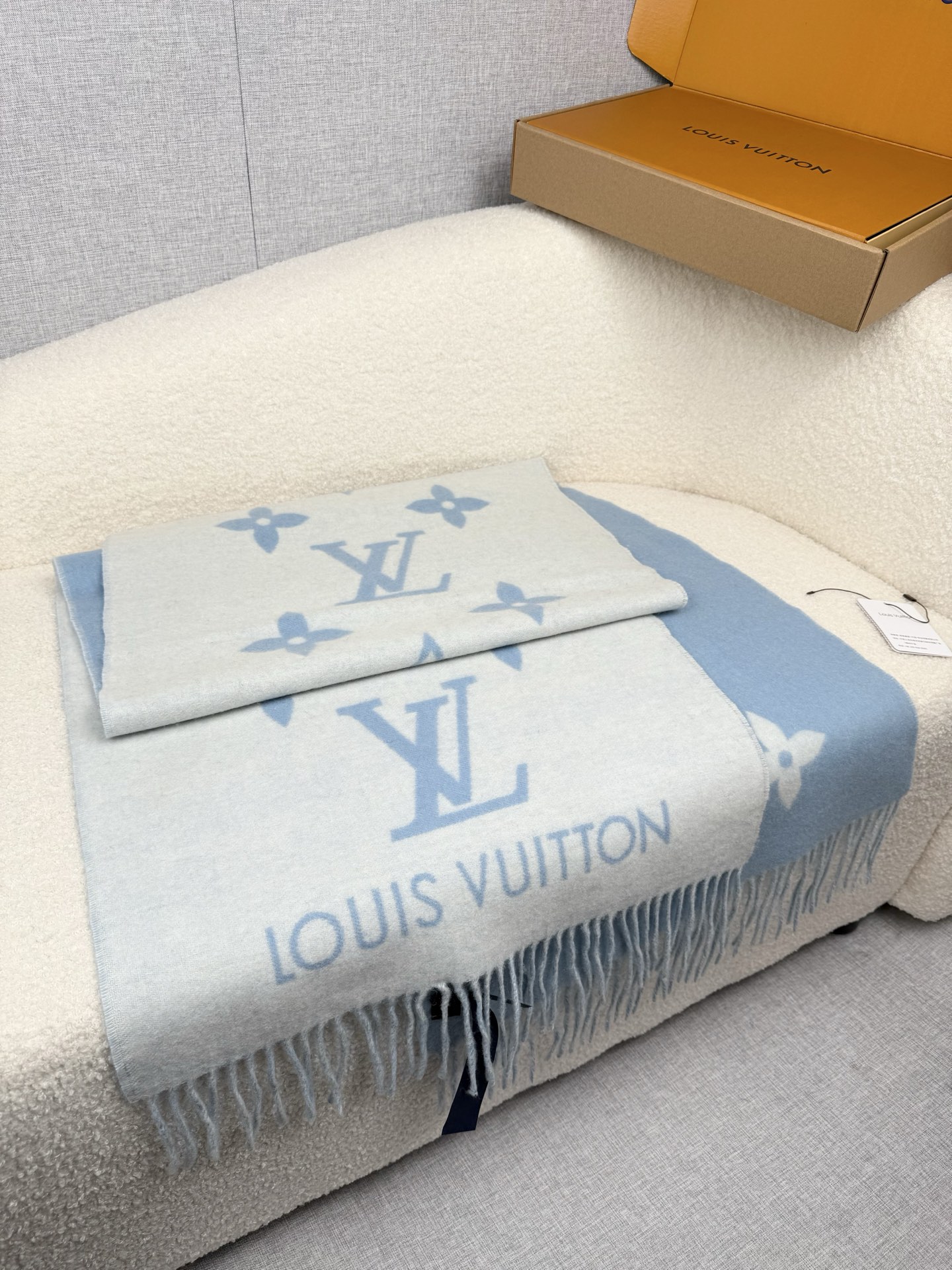 P。Louis Vuitton。【高版-湖水蓝】霍思燕同款披肩围巾两用！！驴家经典之作！欧美中东国际各大