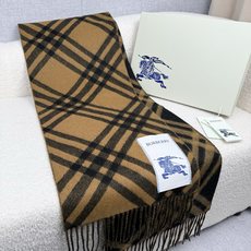 🆕 P🆕 。B家。【B斜格-流苏款】低调的奢侈感❗️极品柔美精英高手级别的时髦感围巾❗️这款Burberry羊绒羊毛混纺 🆕 P🆕 。B家。【B斜格-流苏款】低调的奢侈感❗️极品柔美精英高手级别的时髦感围巾❗️这款Burberry羊绒羊毛混纺