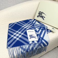 🆕 P🆕 。B家。【B斜格-流苏款】低调的奢侈感❗️极品柔美精英高手级别的时髦感围巾❗️这款Burberry羊绒羊毛混纺 🆕 P🆕 。B家。【B斜格-流苏款】低调的奢侈感❗️极品柔美精英高手级别的时髦感围巾❗️这款Burberry羊绒羊毛混纺