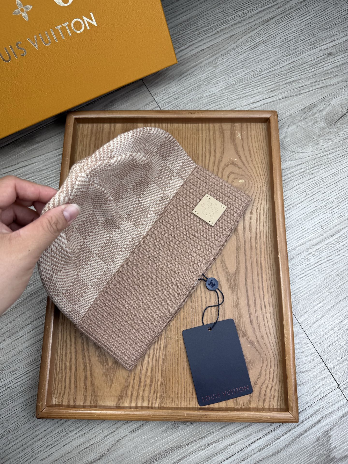 。L家。福利！【细毛线针织单帽】新款上架，特别实惠的一个系列帽子，面料：细毛线。密度紧致！毛线针织面料手