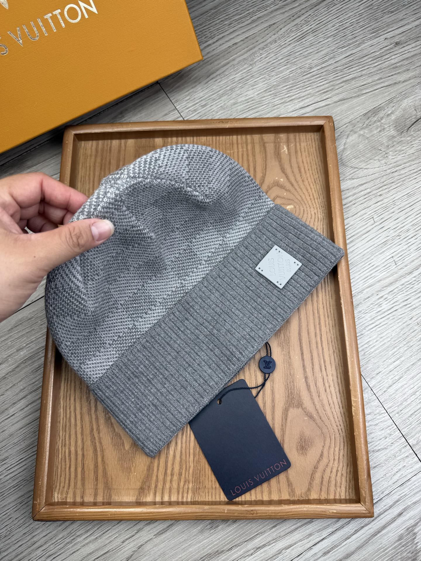 。L家。福利！【细毛线针织单帽】新款上架，特别实惠的一个系列帽子，面料：细毛线。密度紧致！毛线针织面料手