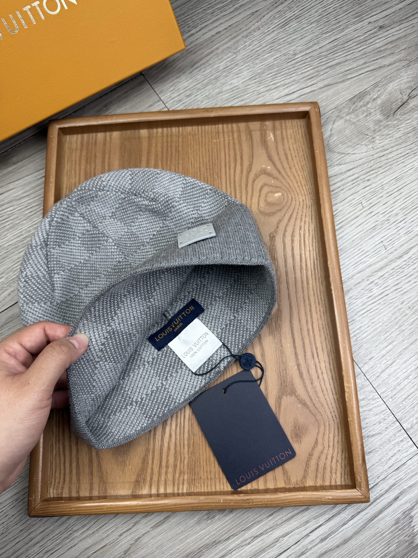 。L家。福利！【细毛线针织单帽】新款上架，特别实惠的一个系列帽子，面料：细毛线。密度紧致！毛线针织面料手