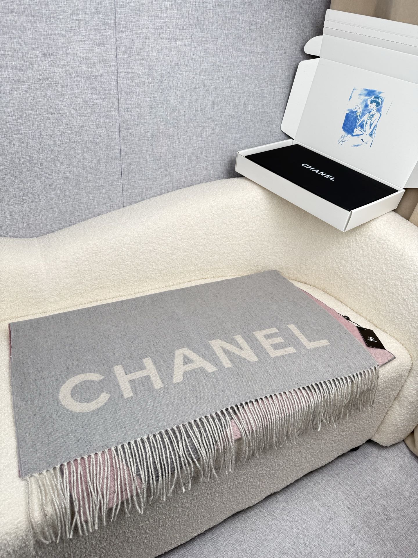 ￥。CHANEL。️超级大福利！【年轻时髦范儿！香粉看过来~】同步专柜！Chan*l 最新秋冬羊绒款，真