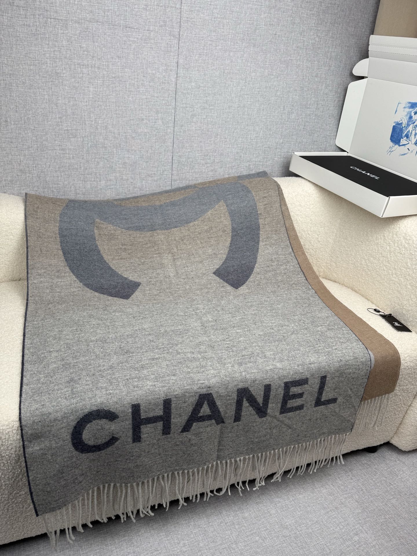 ￥。CHANEL。️超级大福利！【年轻时髦范儿！香粉看过来~】同步专柜！Chan*l 最新秋冬羊绒款，真