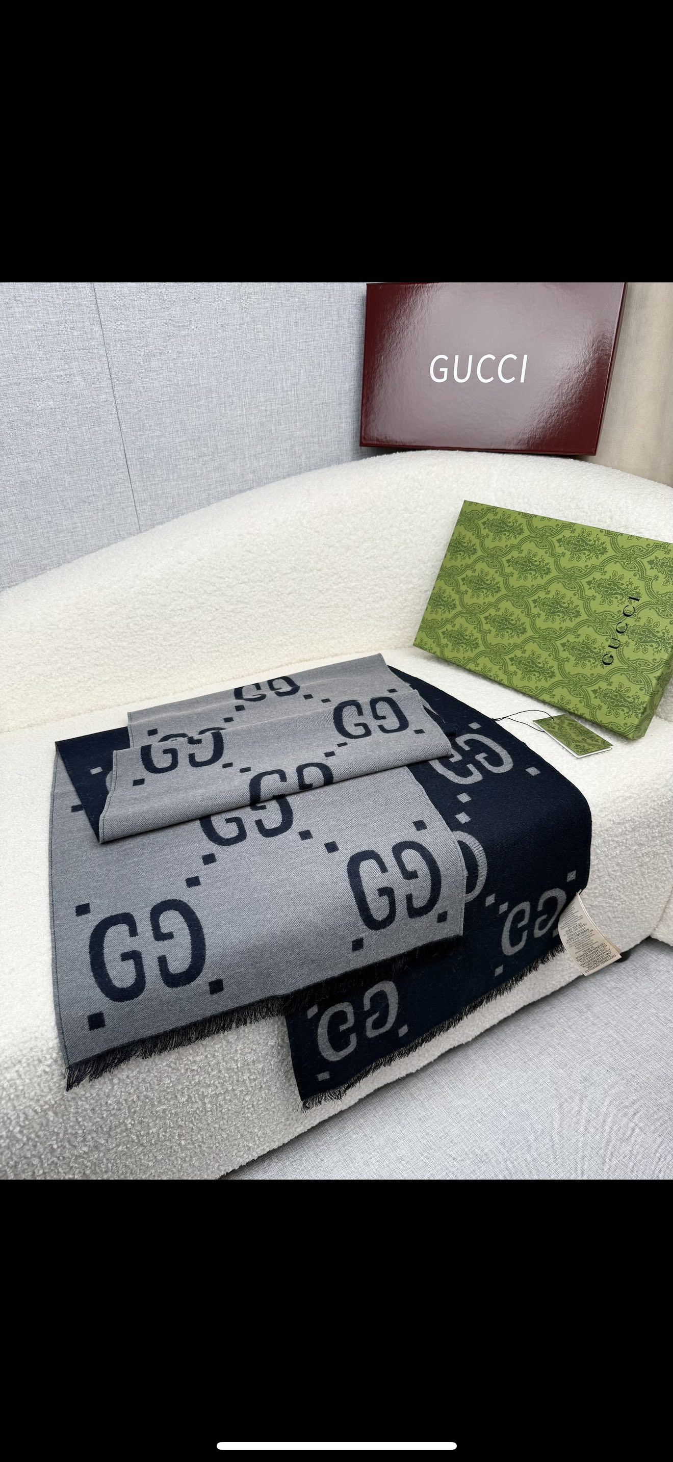 ￥。G家。大G*专柜的大爆款~就喜欢这种GG腔调！价格超级给力，福利推荐！！专柜售价近4k＋！面料是强捻