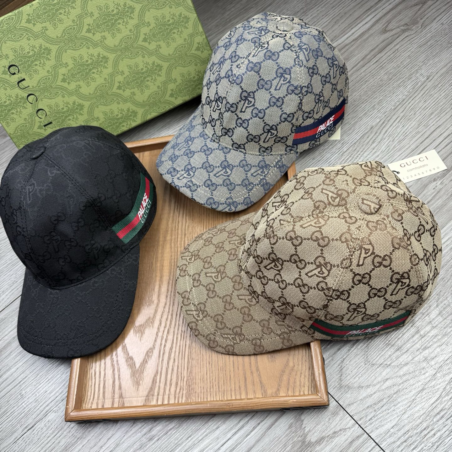 NO:579950,.G Home.【Super A quality】The latest model!  Fashion trend, high-end workmanship!  Every hat is made with care!  Oxford material!  First layer of cowhide!  Comes with box, dust bag, extraordinary quality, details are also very important. Genuine leather cap nails, leather adjustment strap!  Hats bucket hat, baseball cap, knitted hat, hat, gucci, espadrilles, cowhide, hats19860909.G家.【超A品质】最新款！时尚潮流,高端做工！每一个帽子都是用心之作！牛津材质！头层牛皮！配盒子、防尘袋、非一般的品质,细节也很重要.真皮帽钉,真皮调节带！帽子渔夫帽棒球帽针织帽,帽子,gucci,espadrilles,cowhide,hats,hat
