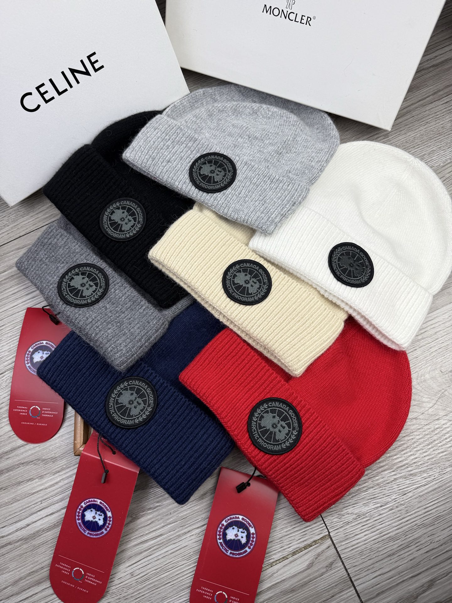 NO:580388,.Canada Goose. [Wool single hat] Small wool provided by customer!  A precious collection of soul hats!  Colored yarn supplied by customers. Every color is very beautiful!  classic!  It feels soft and greasy. 70% wool and 30% rabbit hair. A combed lamb can only produce 30-40g of wool. Such a hat requires three or four lambs. Don’t compare it with ordinary hats on the market. Is the yarn supplied by customers good? The market products are incomparable!  The materials are top-notch and luxurious. This is the charm of the product. It is easy to get in and out of the counter. If you come to the mixed counter, you will definitely buy it. I love the plain color and every color. And it is durable!  It can be worn by men, women and children!  You can beautify it when you see the real thing ~ hats, bucket hats, baseball caps, knitted hats, hats, espadrilles, hats19860909.加拿大鹅.【羊毛单帽】客供小羊毛！珍贵典藏的灵魂帽子！客供色纱.每个颜色都非常好看！经典！手感软腻.70羊毛30兔毛.一只小羊精梳过的小羊仅能产出30-40g的羊毛.这么一个帽子得三四只小羊.不要拿市面上普通帽子冒充相比.客供的纱线好吗.市场货没得比！用料顶级奢华这就是产品的魅力.轻松出入专柜.混专柜的来必收.素色每个颜色都爱.而且美耐级了！男女老少均可用佩戴！见到实物你们能美化了～帽子渔夫帽棒球帽针织帽,帽子,espadrilles,hats,hat
