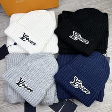 🌹。L家。【两件套-羊毛套装帽子】经典套装帽子!帽子➕围巾!70%羊毛+30%兔毛。暖暖哒超级舒服~冬日小姐姐减龄神器哦 🌹。L家。【两件套-羊毛套装帽子】经典套装帽子!帽子➕围巾!70%羊毛+30%兔毛。暖暖哒超级舒服~冬日小姐姐减龄神器哦