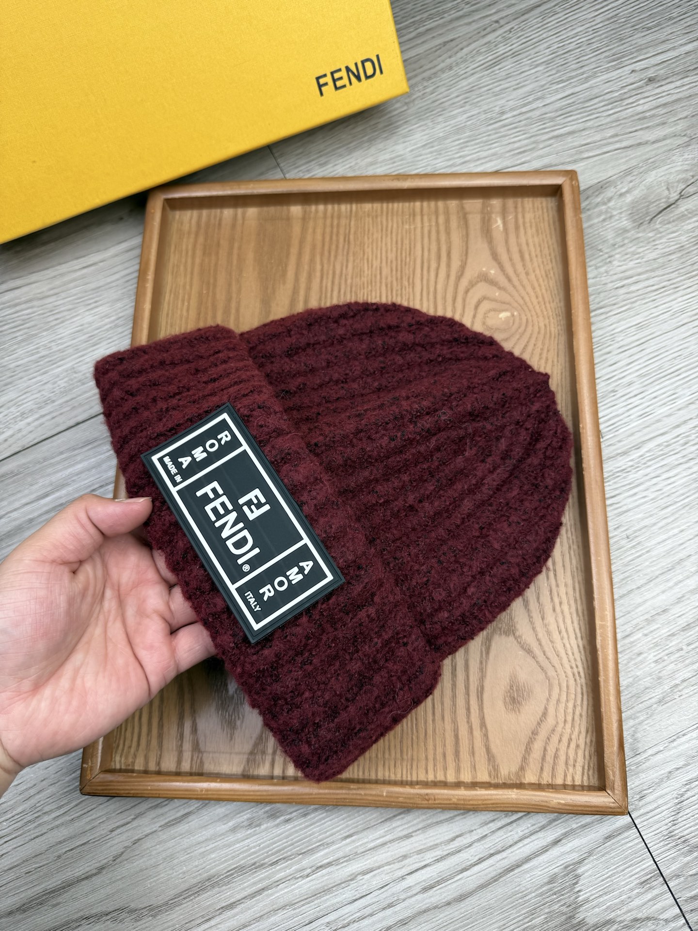 。F家。福利！【细毛线针织单帽】新款上架，特别实惠的一个系列帽子，面料：细毛线。密度紧致！毛线针织面料手