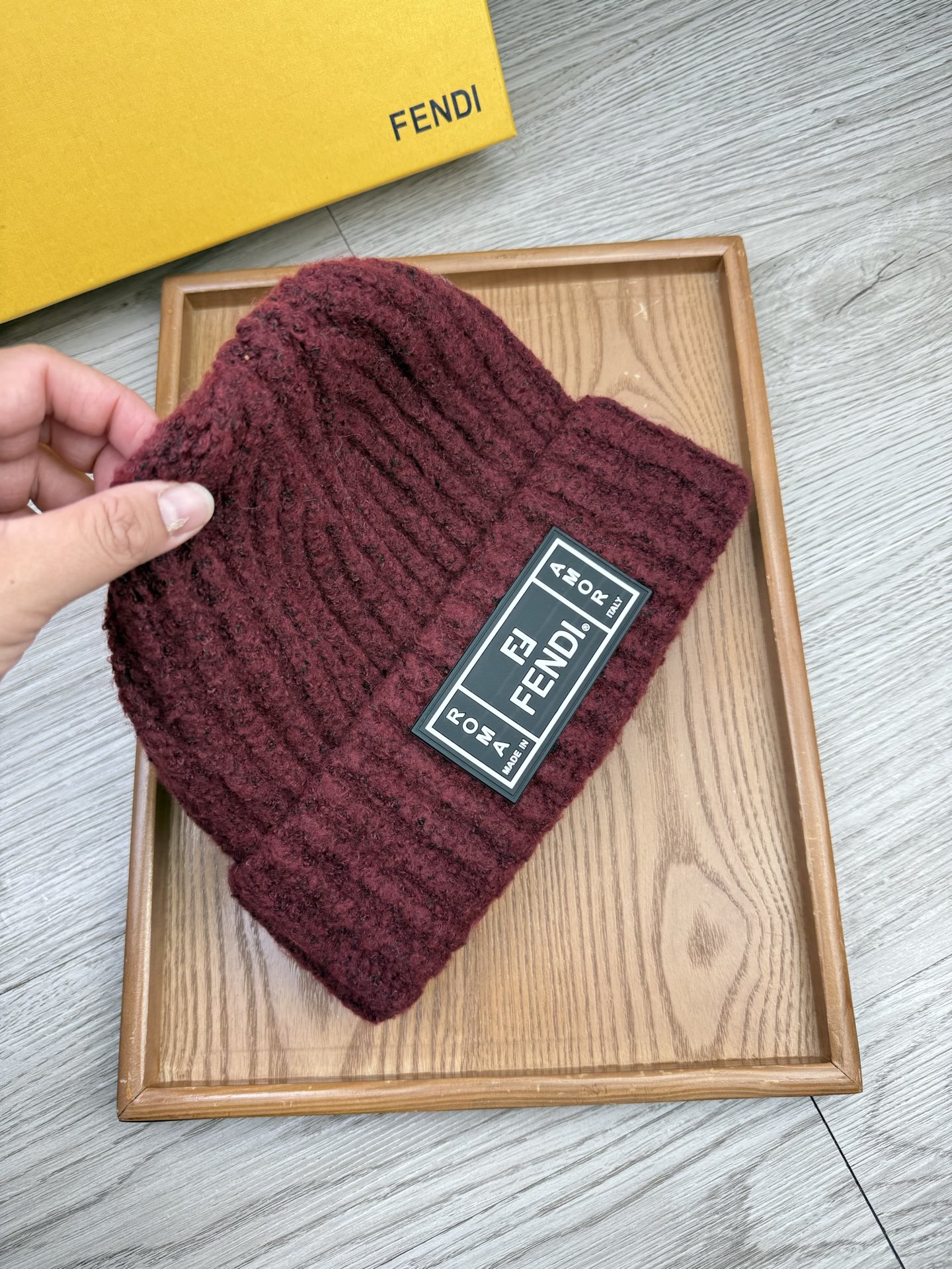 。F家。福利！【细毛线针织单帽】新款上架，特别实惠的一个系列帽子，面料：细毛线。密度紧致！毛线针织面料手