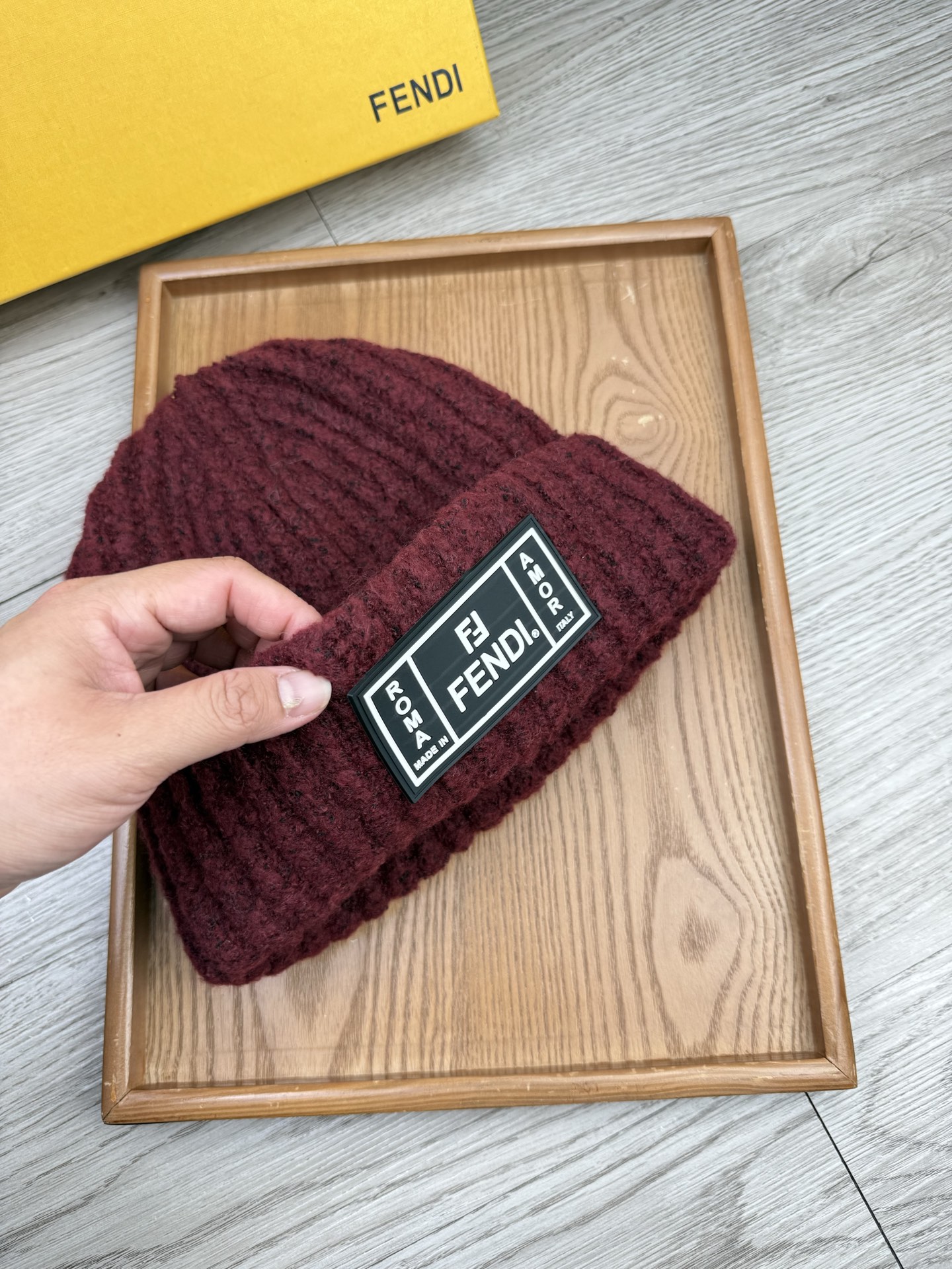 。F家。福利！【细毛线针织单帽】新款上架，特别实惠的一个系列帽子，面料：细毛线。密度紧致！毛线针织面料手