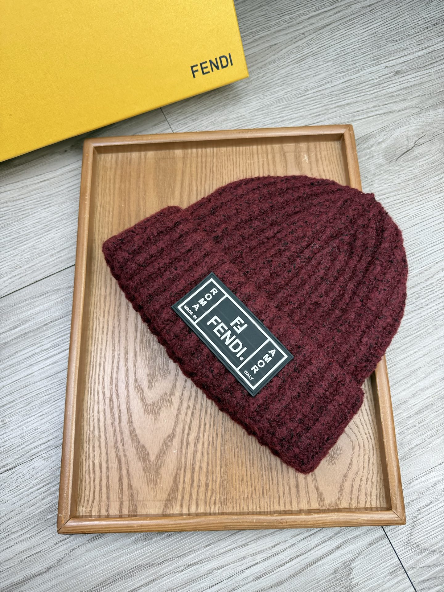 。F家。福利！【细毛线针织单帽】新款上架，特别实惠的一个系列帽子，面料：细毛线。密度紧致！毛线针织面料手