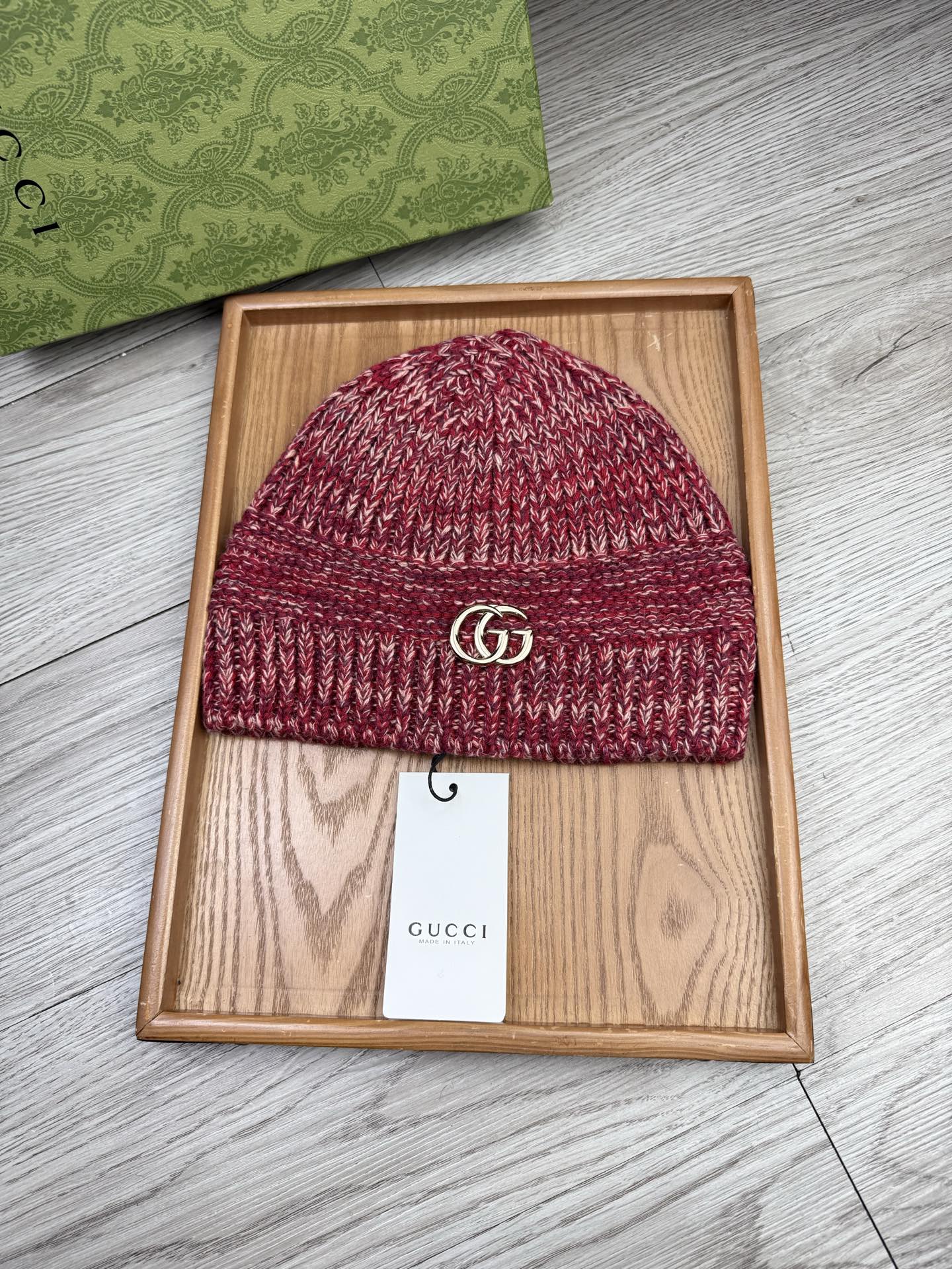 。G家。福利！【细毛线针织单帽】新款上架，特别实惠的一个系列帽子，面料：细毛线。密度紧致！毛线针织面料手