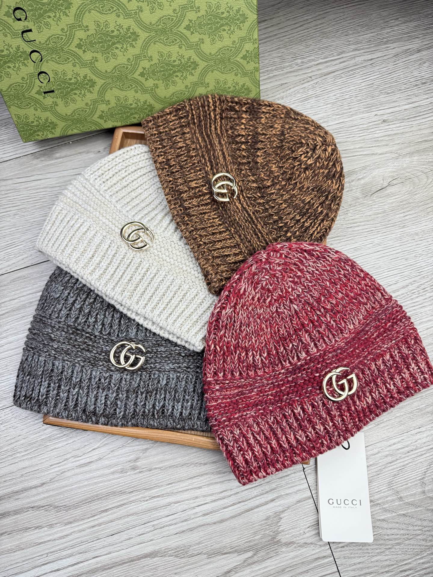 。G家。福利！【细毛线针织单帽】新款上架，特别实惠的一个系列帽子，面料：细毛线。密度紧致！毛线针织面料手