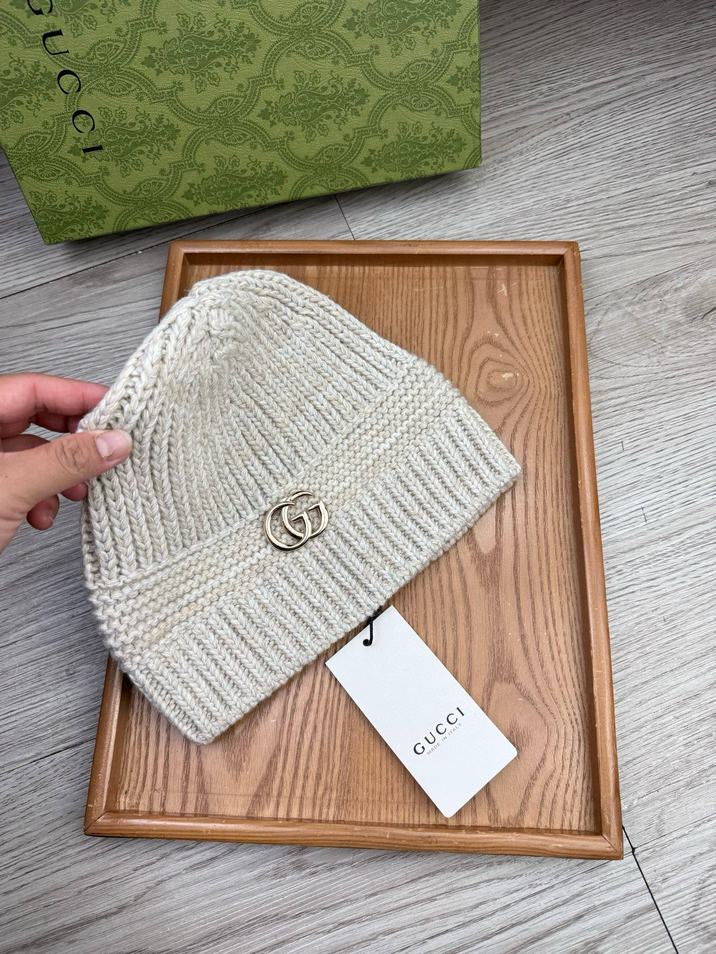 。G家。福利！【细毛线针织单帽】新款上架，特别实惠的一个系列帽子，面料：细毛线。密度紧致！毛线针织面料手