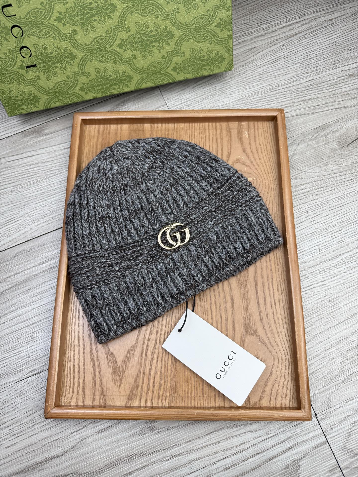 。G家。福利！【细毛线针织单帽】新款上架，特别实惠的一个系列帽子，面料：细毛线。密度紧致！毛线针织面料手