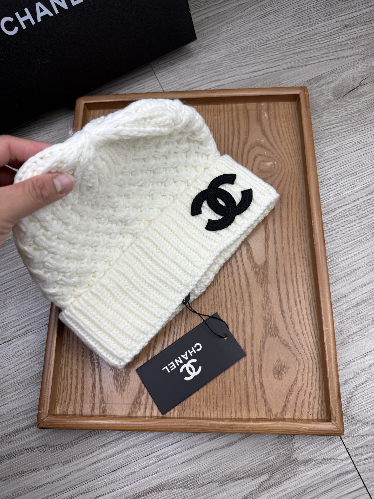 。C家。福利！【细毛线针织单帽】新款上架，特别实惠的一个系列帽子，面料：细毛线。密度紧致！毛线针织面料手