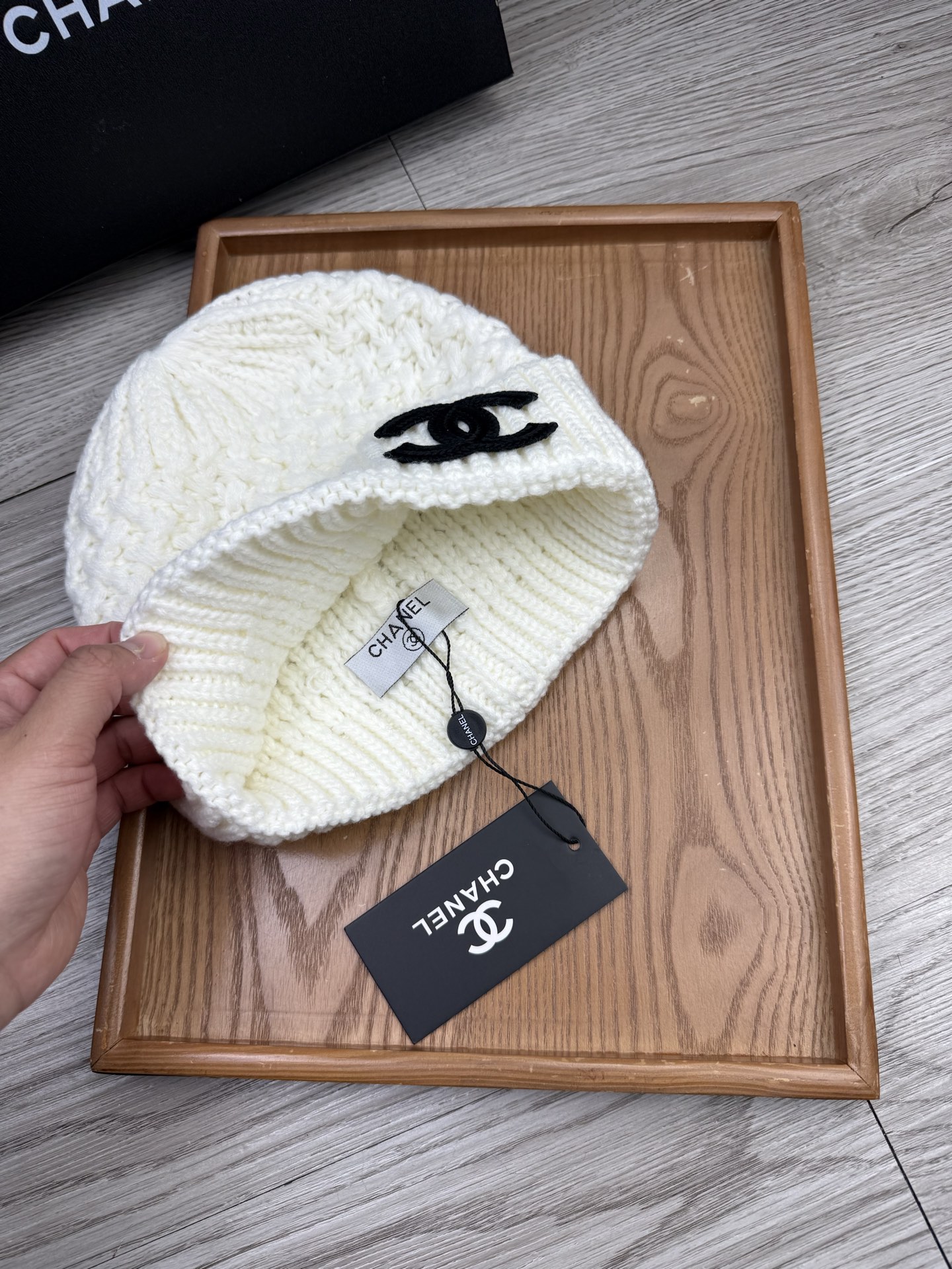 。C家。福利！【细毛线针织单帽】新款上架，特别实惠的一个系列帽子，面料：细毛线。密度紧致！毛线针织面料手