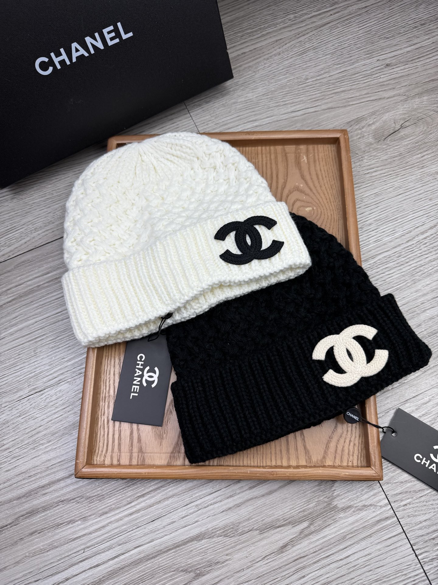 。C家。福利！【细毛线针织单帽】新款上架，特别实惠的一个系列帽子，面料：细毛线。密度紧致！毛线针织面料手