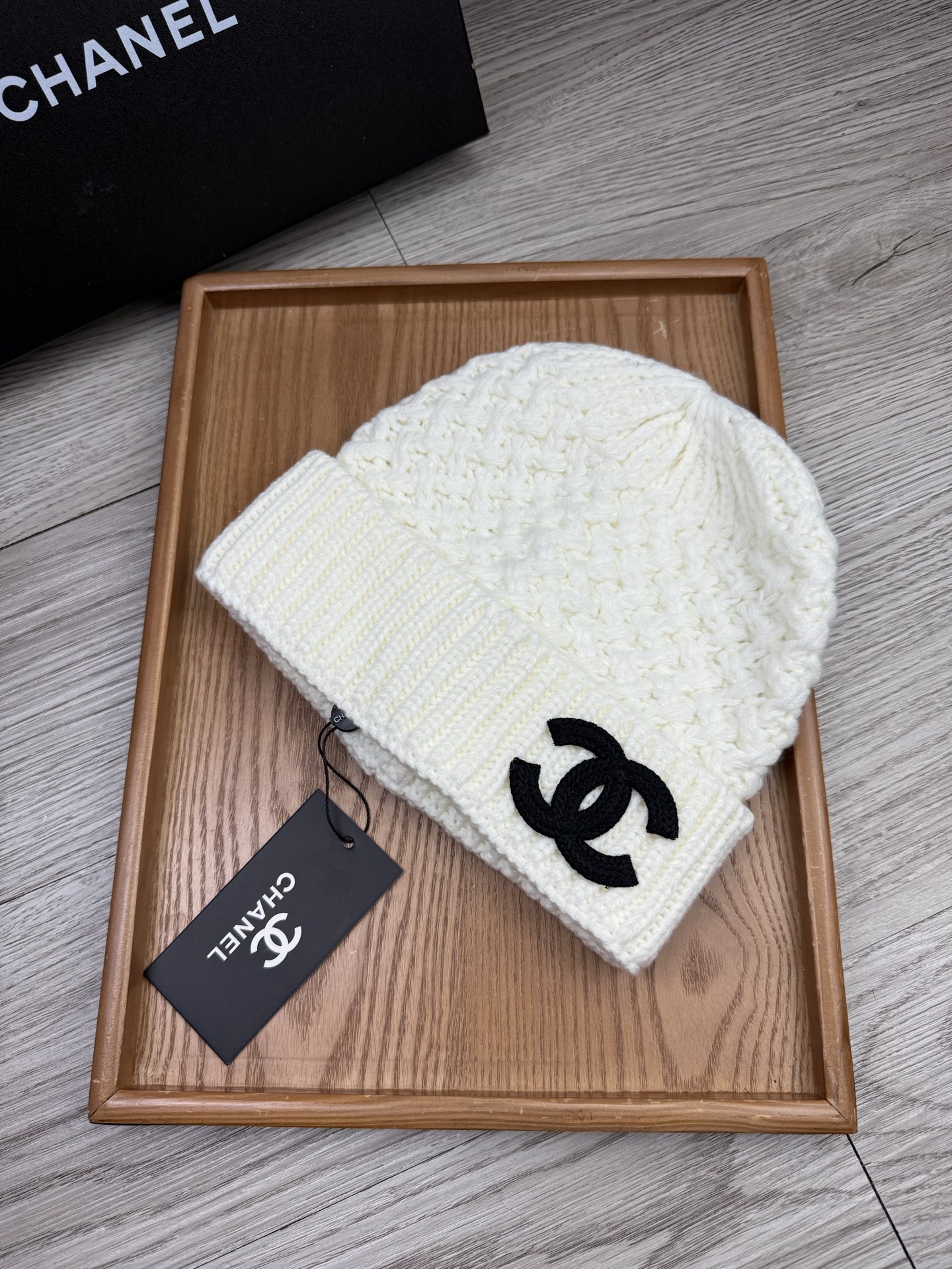 。C家。福利！【细毛线针织单帽】新款上架，特别实惠的一个系列帽子，面料：细毛线。密度紧致！毛线针织面料手