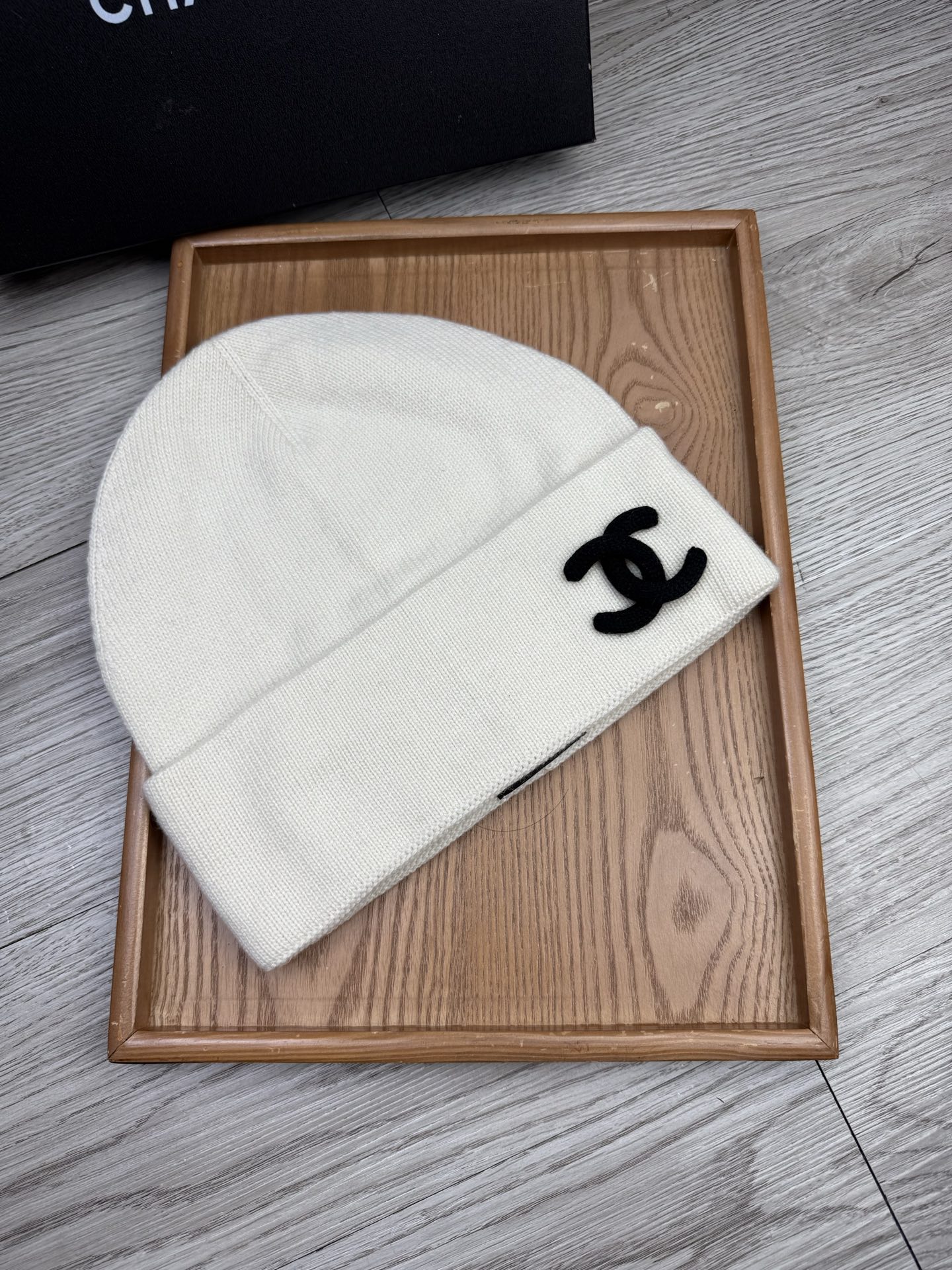 。C家。福利！【细羊毛针织单帽】新款上架，特别实惠的一个系列帽子，面料：细毛线。密度紧致！毛线针织面料手