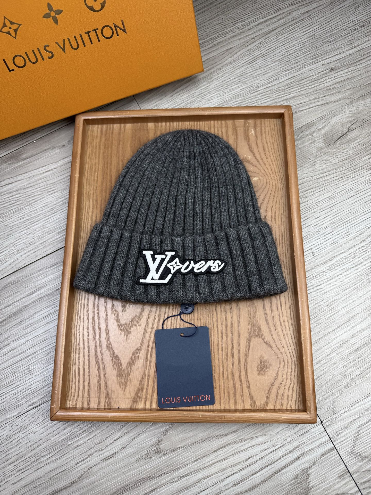 。L家。福利！【细羊毛针织单帽】新款上架，特别实惠的一个系列帽子，面料：细毛线。密度紧致！毛线针织面料手