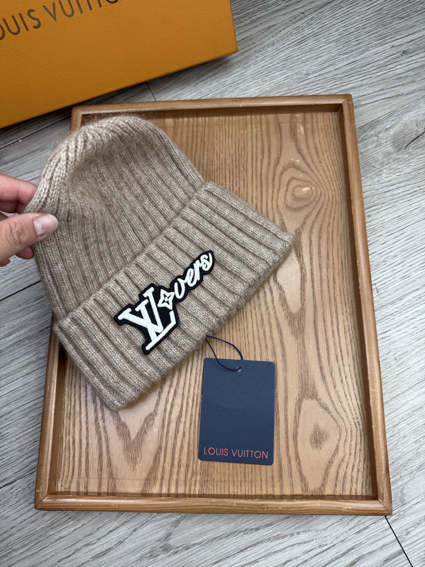 。L家。福利！【细羊毛针织单帽】新款上架，特别实惠的一个系列帽子，面料：细毛线。密度紧致！毛线针织面料手