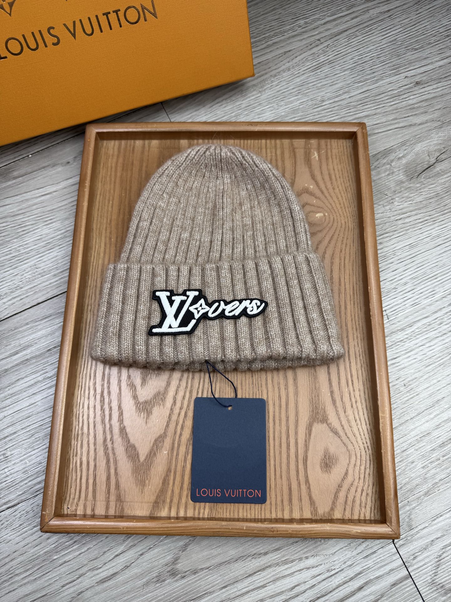 。L家。福利！【细羊毛针织单帽】新款上架，特别实惠的一个系列帽子，面料：细毛线。密度紧致！毛线针织面料手