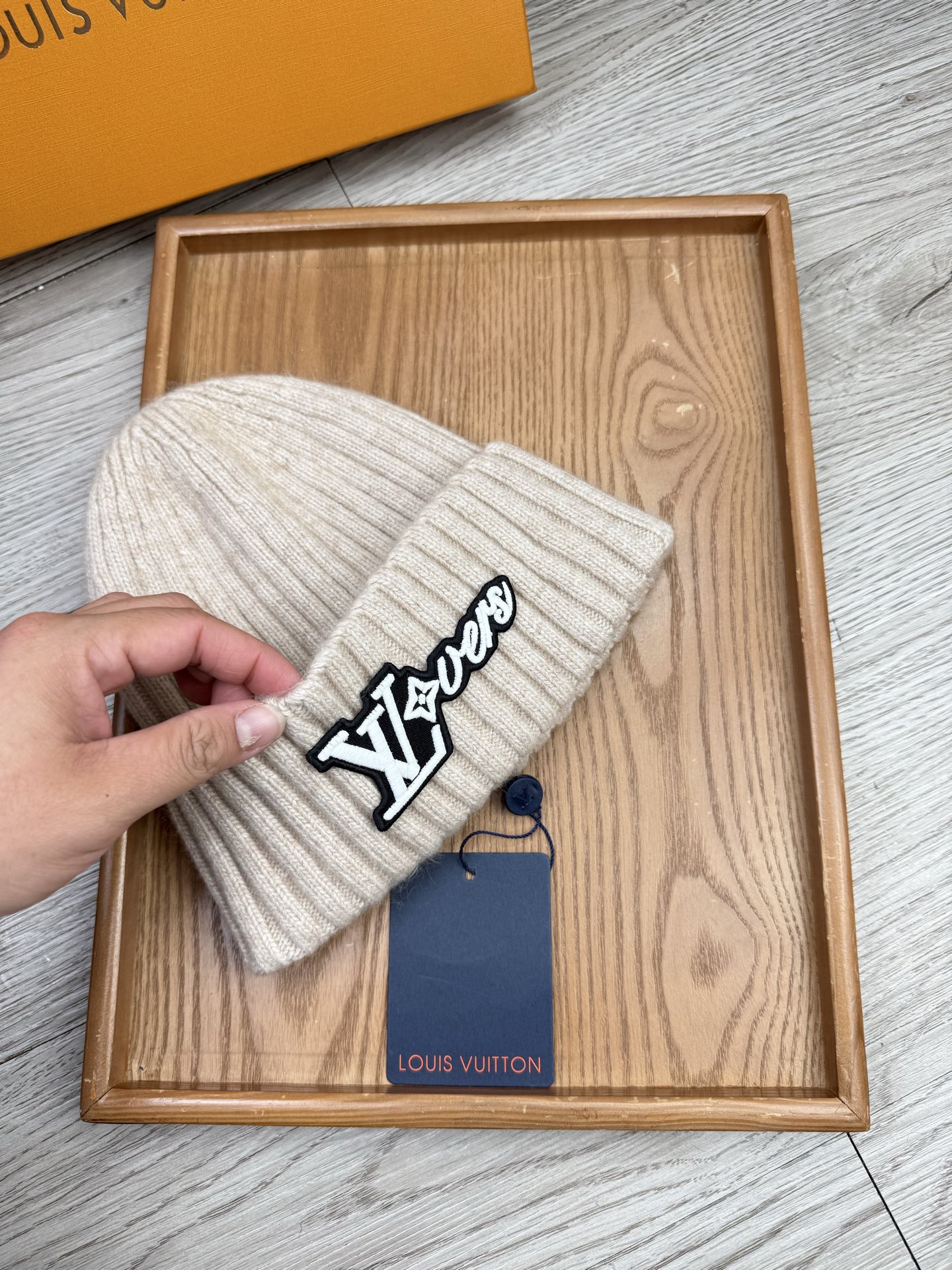 。L家。福利！【细羊毛针织单帽】新款上架，特别实惠的一个系列帽子，面料：细毛线。密度紧致！毛线针织面料手