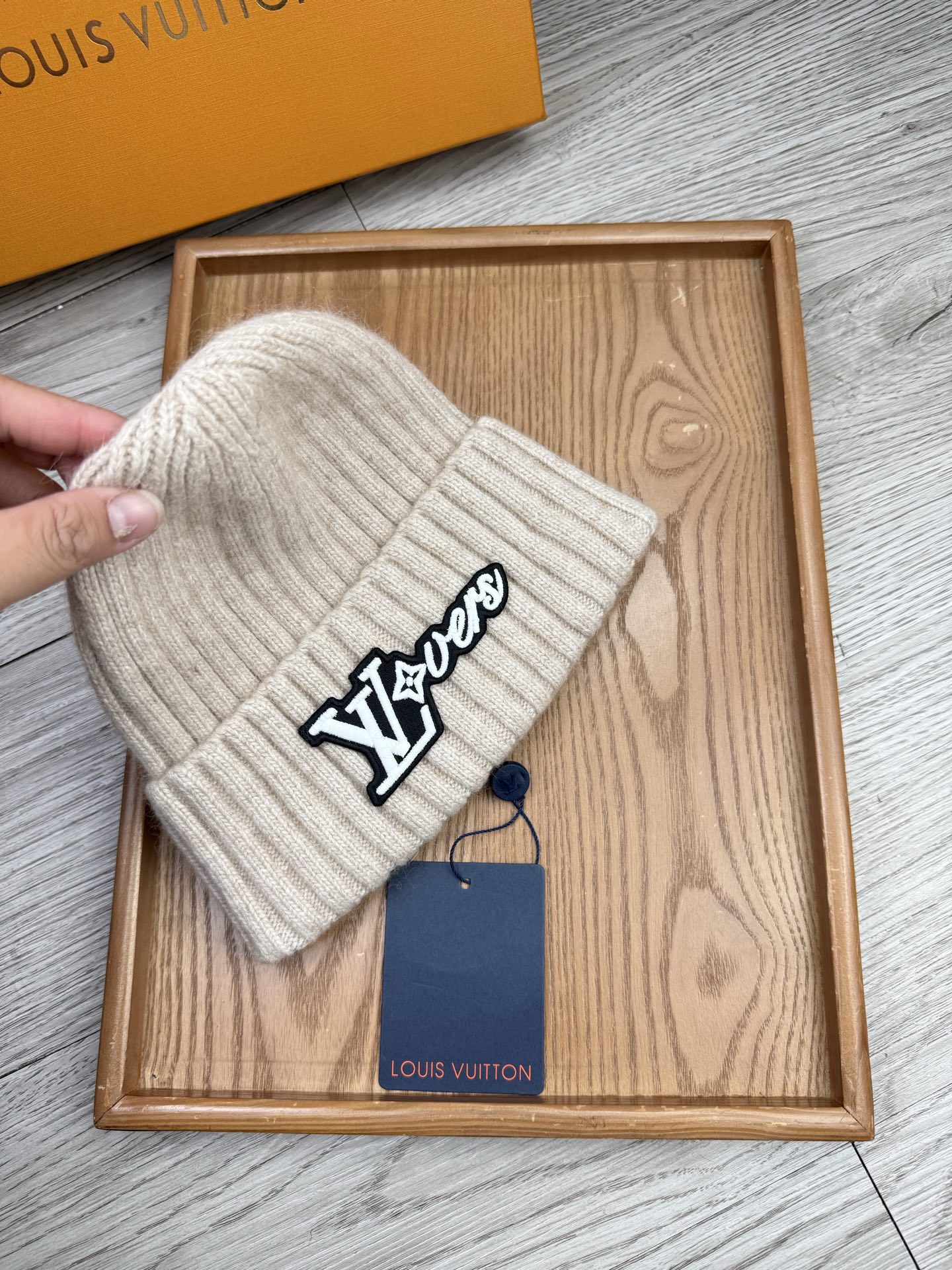 。L家。福利！【细羊毛针织单帽】新款上架，特别实惠的一个系列帽子，面料：细毛线。密度紧致！毛线针织面料手