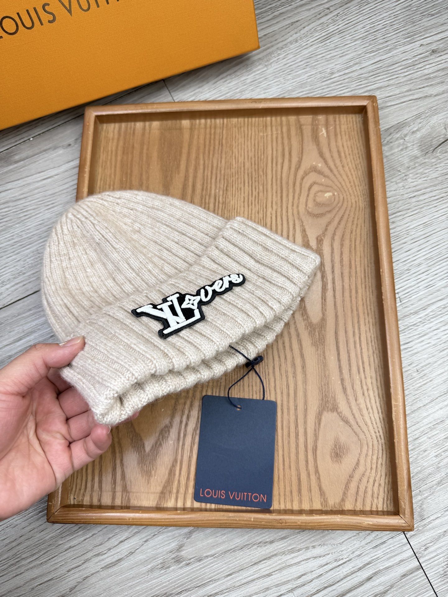 。L家。福利！【细羊毛针织单帽】新款上架，特别实惠的一个系列帽子，面料：细毛线。密度紧致！毛线针织面料手