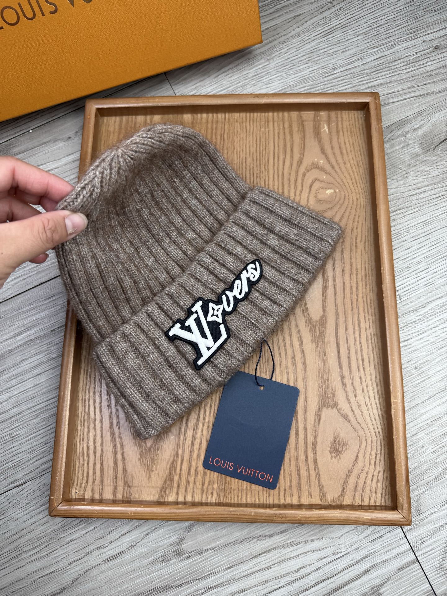 。L家。福利！【细羊毛针织单帽】新款上架，特别实惠的一个系列帽子，面料：细毛线。密度紧致！毛线针织面料手